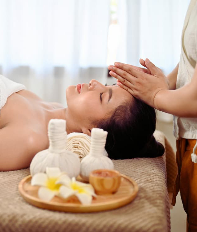 thai massage Natural Day Spa Massage